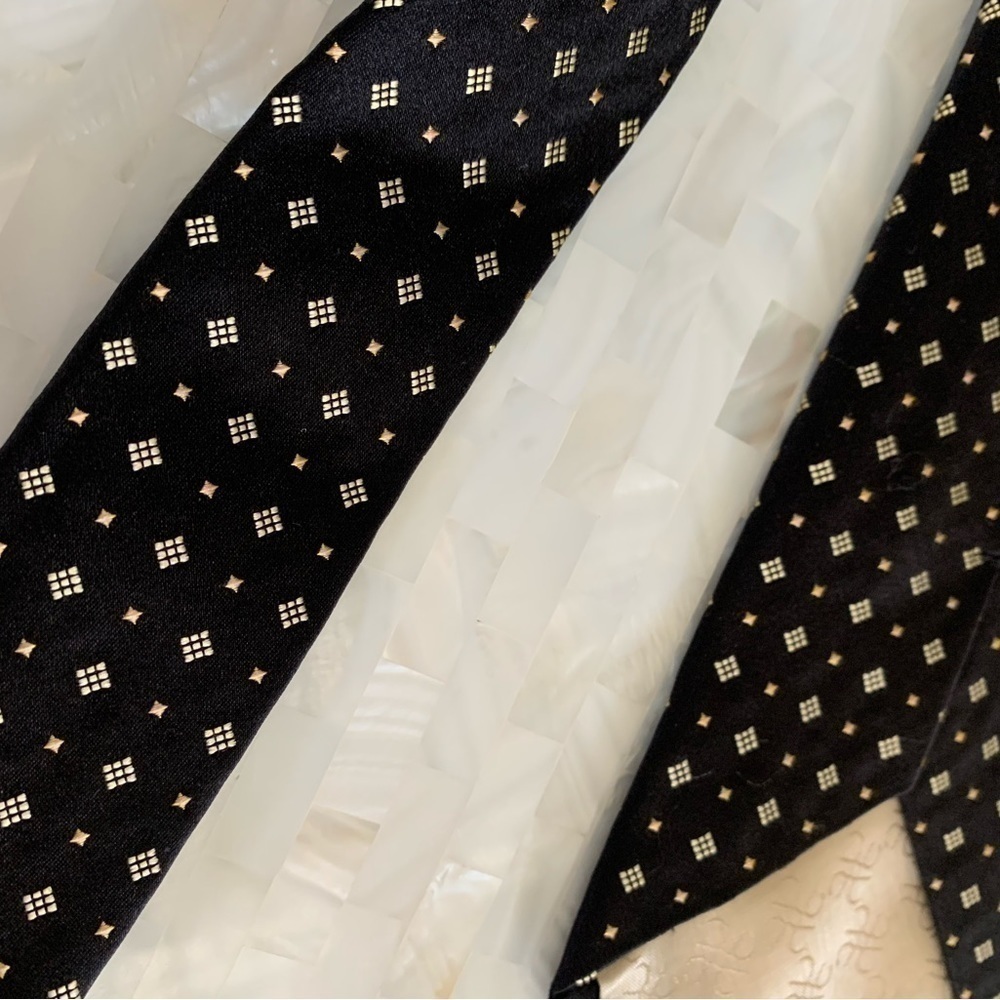 𝅺classic Silk Tie by Tino Cosma 5th Ave - Picture 3 of 4